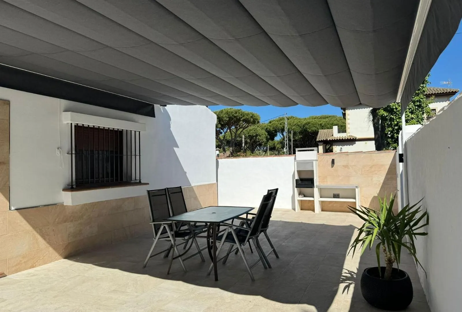 Chalet Con Piscina Chiclana de la Frontera 0*,  Ισπανία